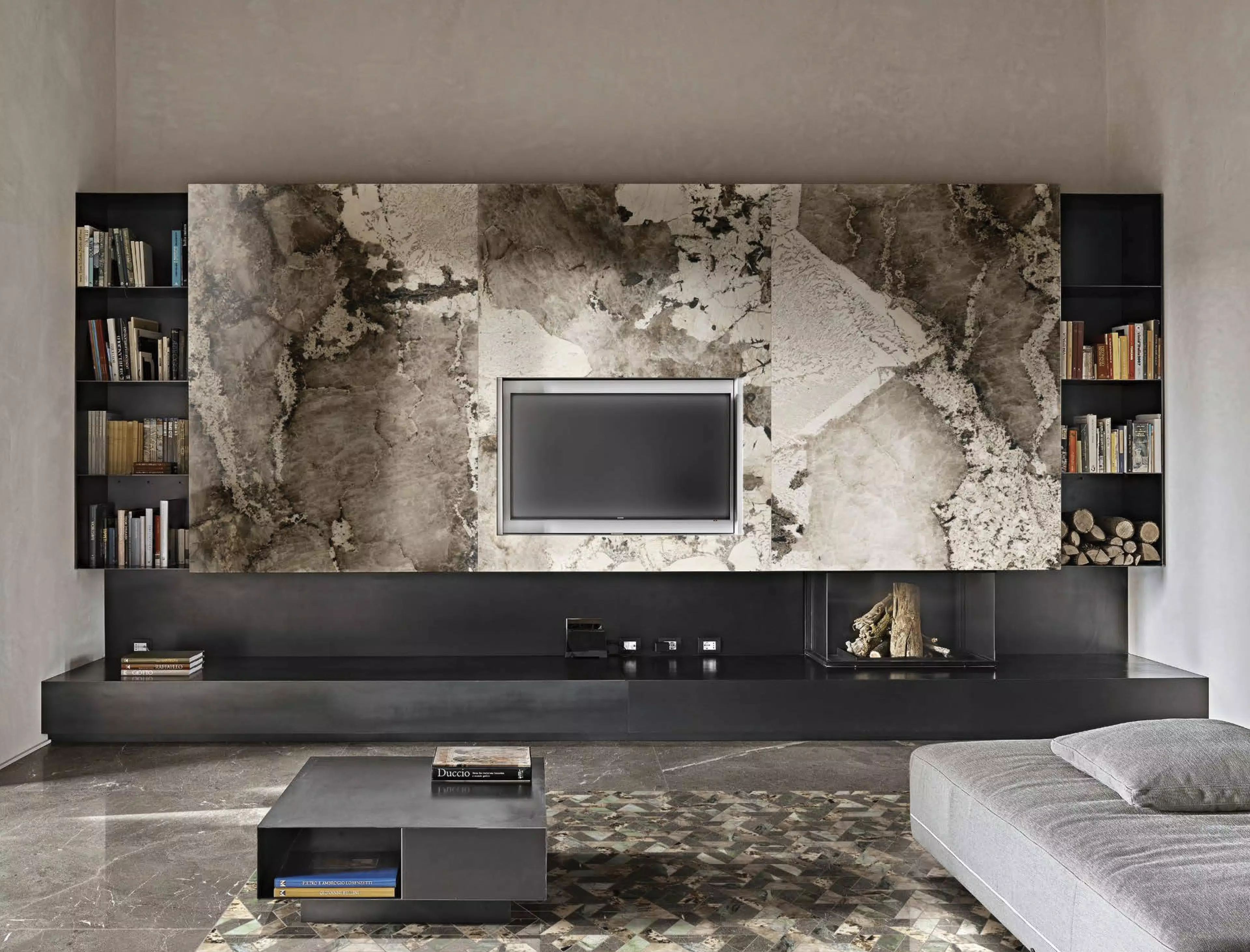 Heritage Luxe - Hemerald 120x240 brown 120x120 Dec Haze | Florim