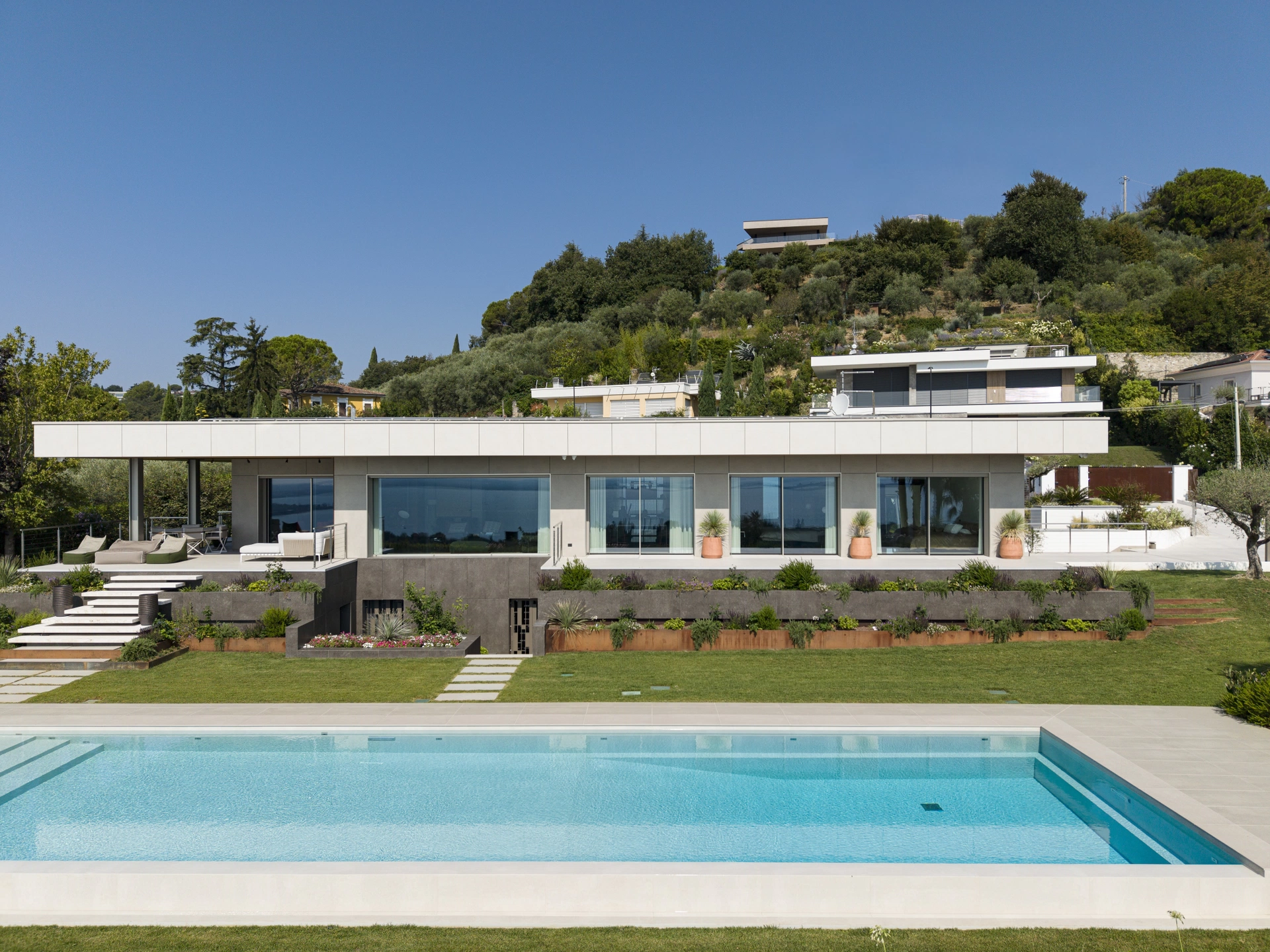 Private Villa on Lake Garda | Florim