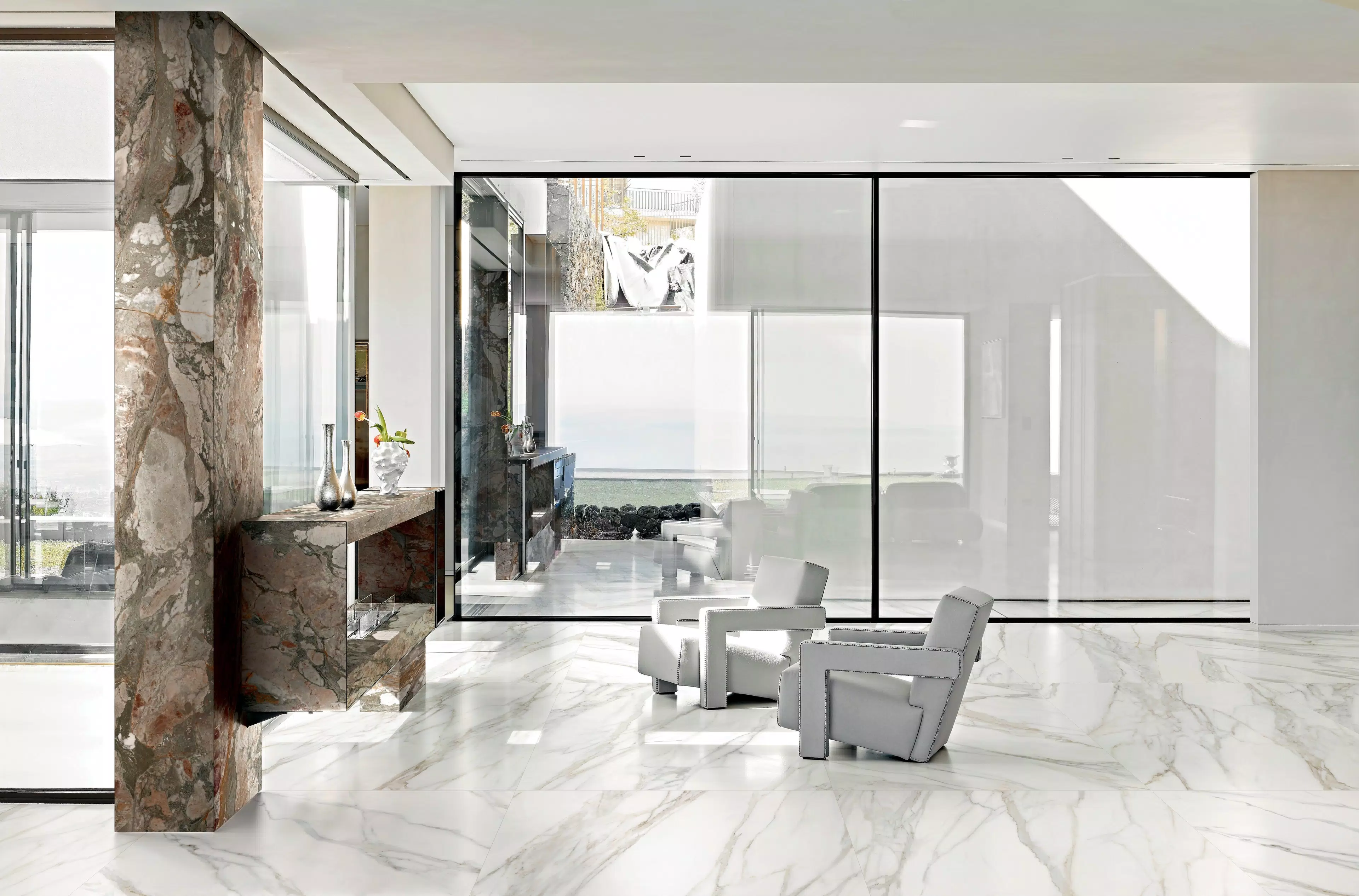 Glam-Luxe_B_A1_Apuano 120x120_Saison savage 120x280 | Florim