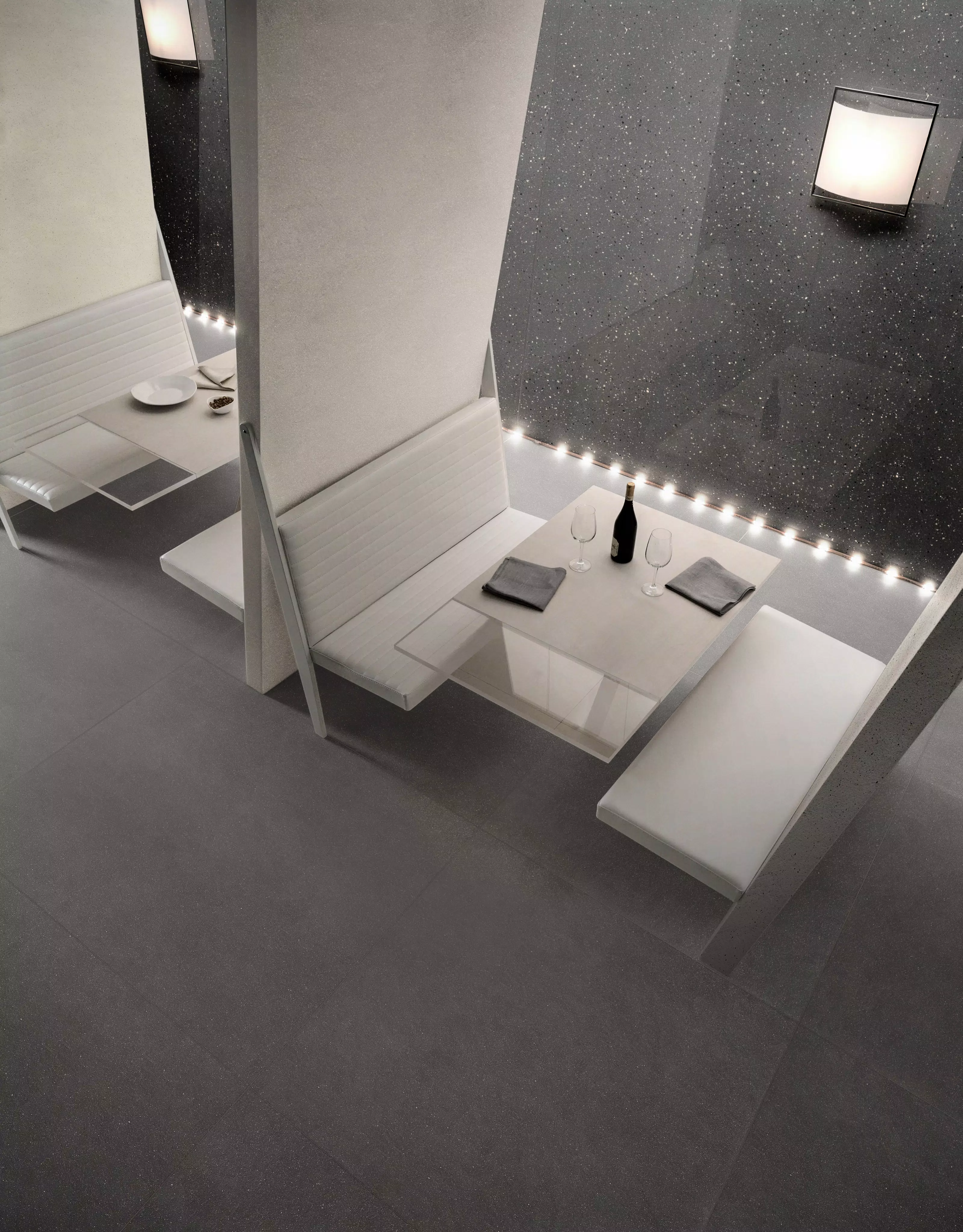 42.carbon.ground.flakes.pumice.ground.comfort | Florim
