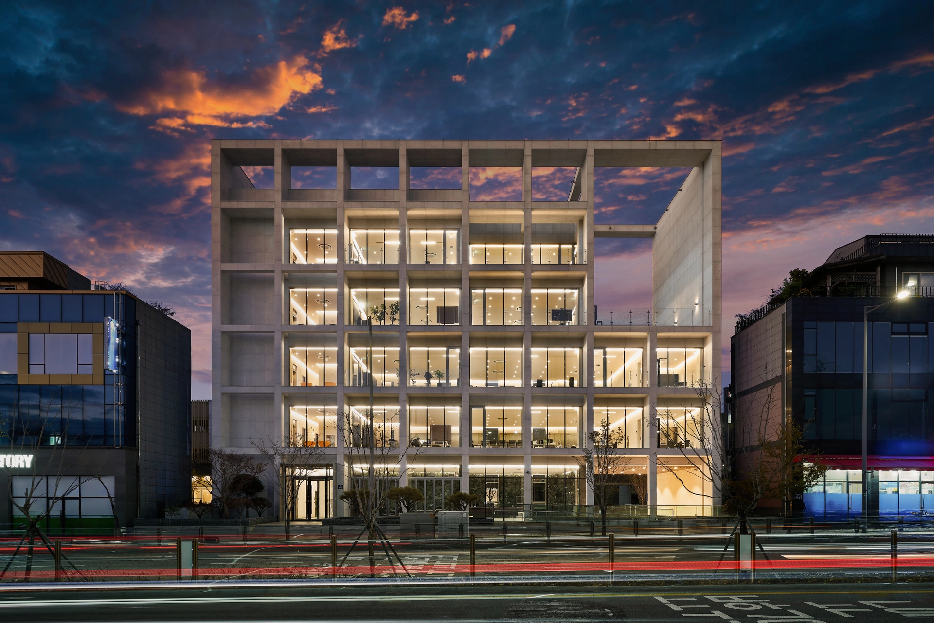 Dahayng office building | Florim