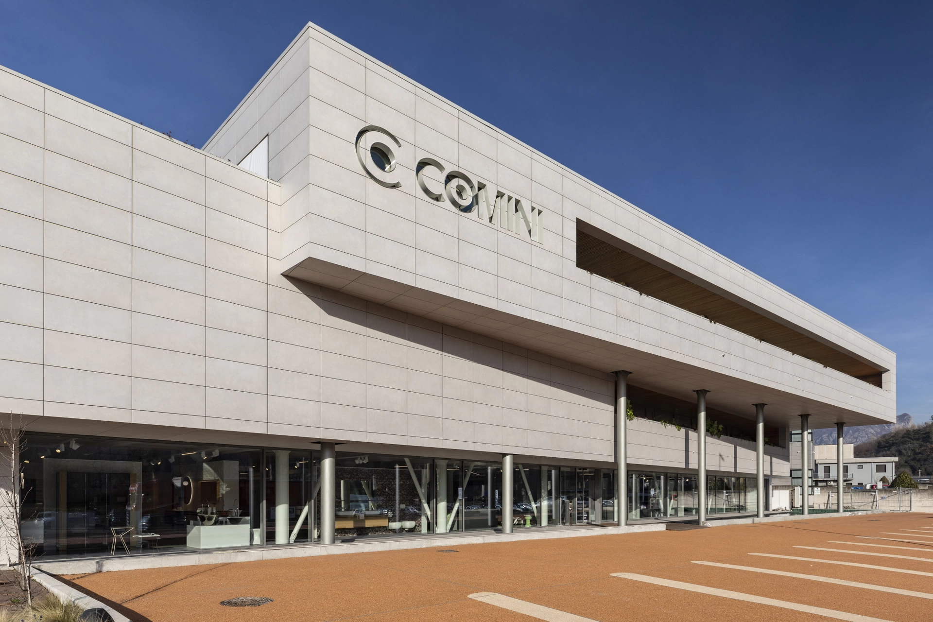 Ventilated rainscreen facade in Civate | Florim