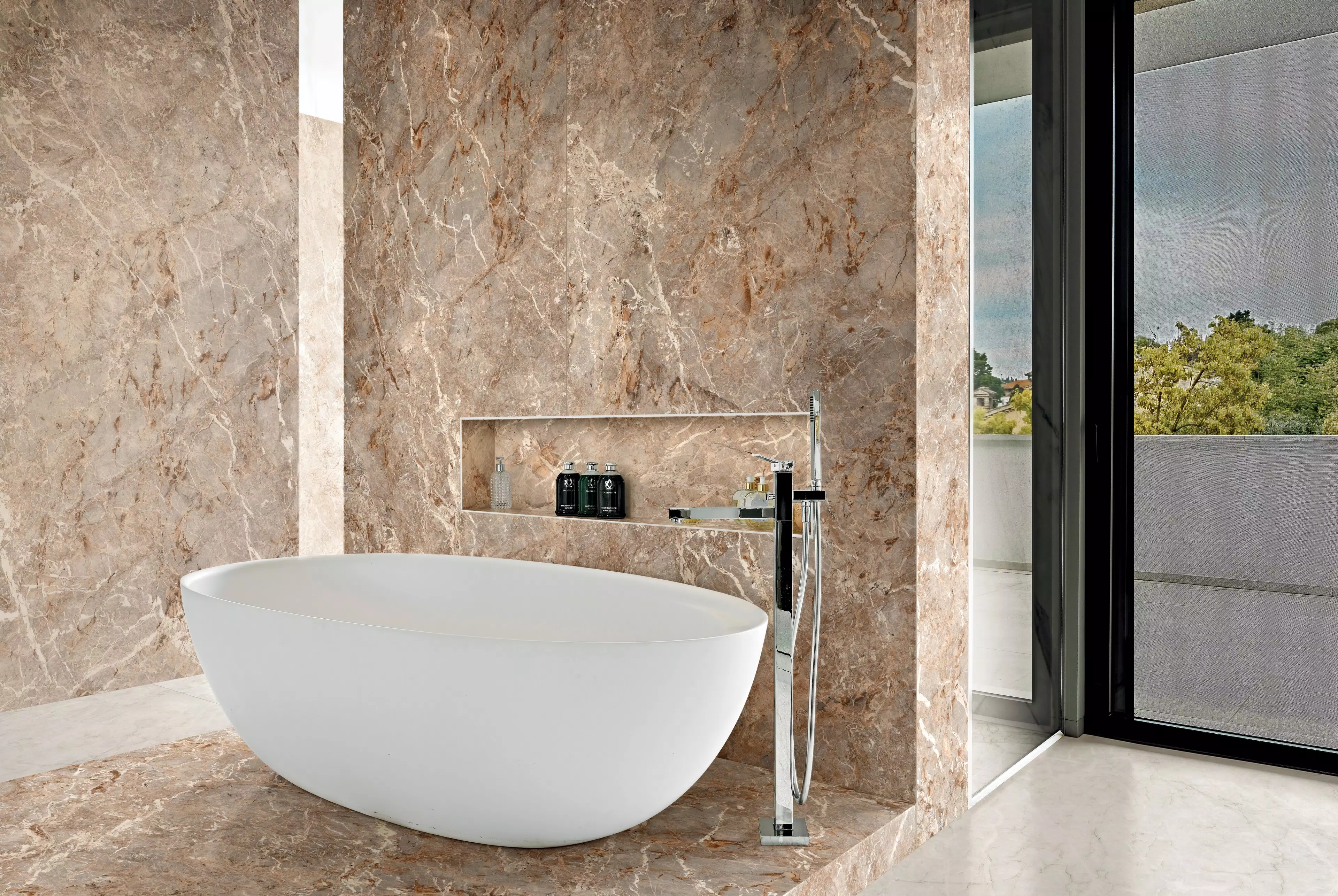 Glam-Luxe_F_A2_Coral reef 120x280_Mahal 60x120 | Florim