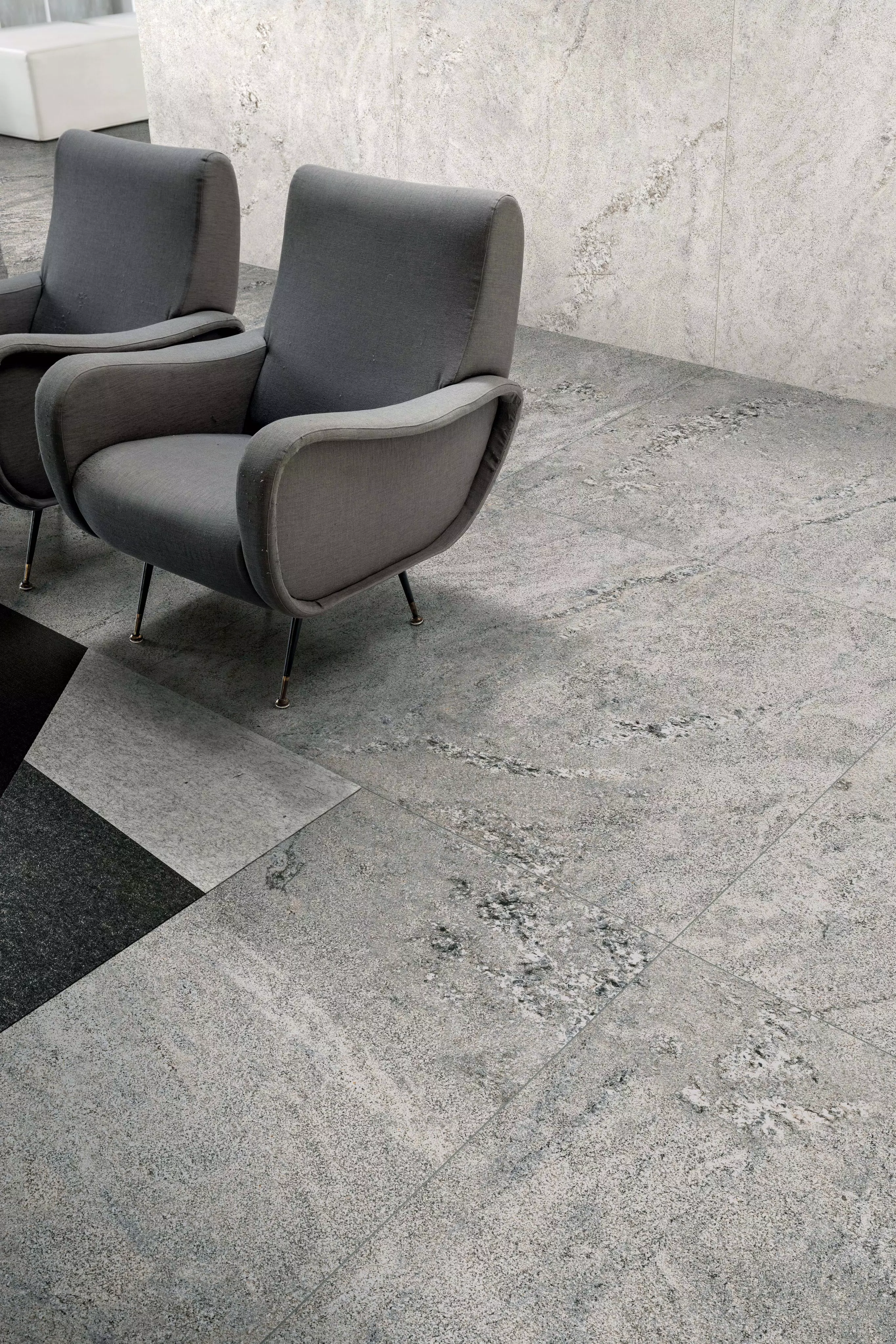 Plimatech - C3_ plimagrey 01 120x120_plimawhite 01 120x280 | Florim