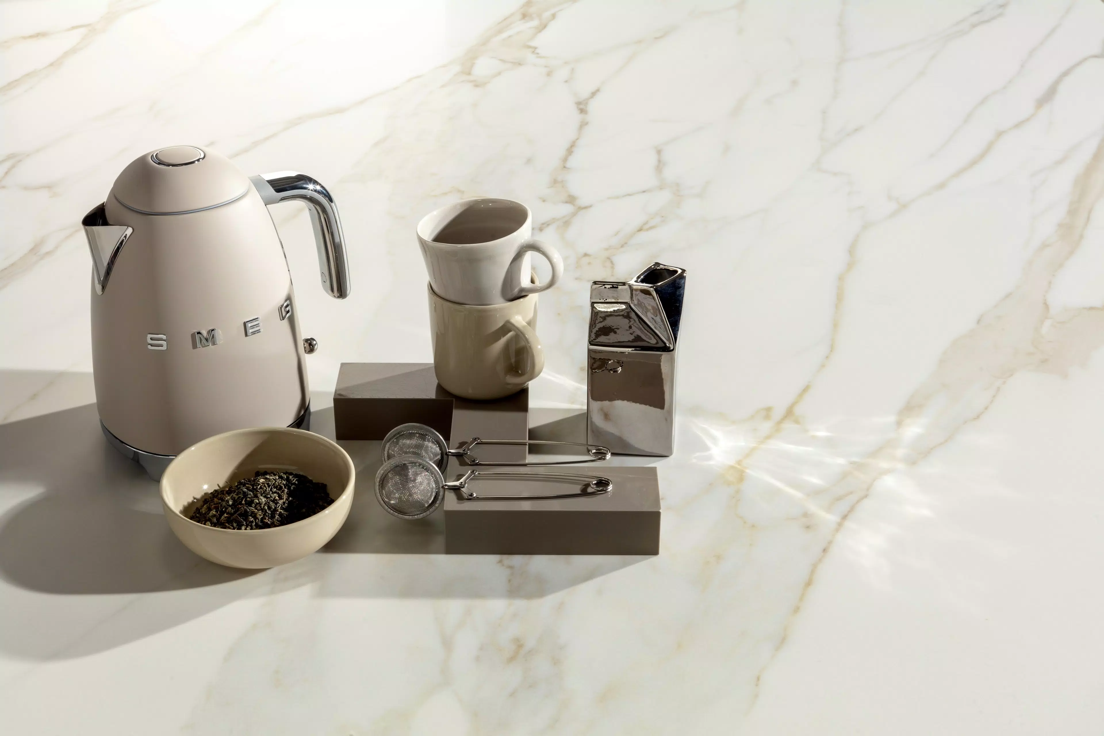 Marble apuano oro ambiente 3 | Florim