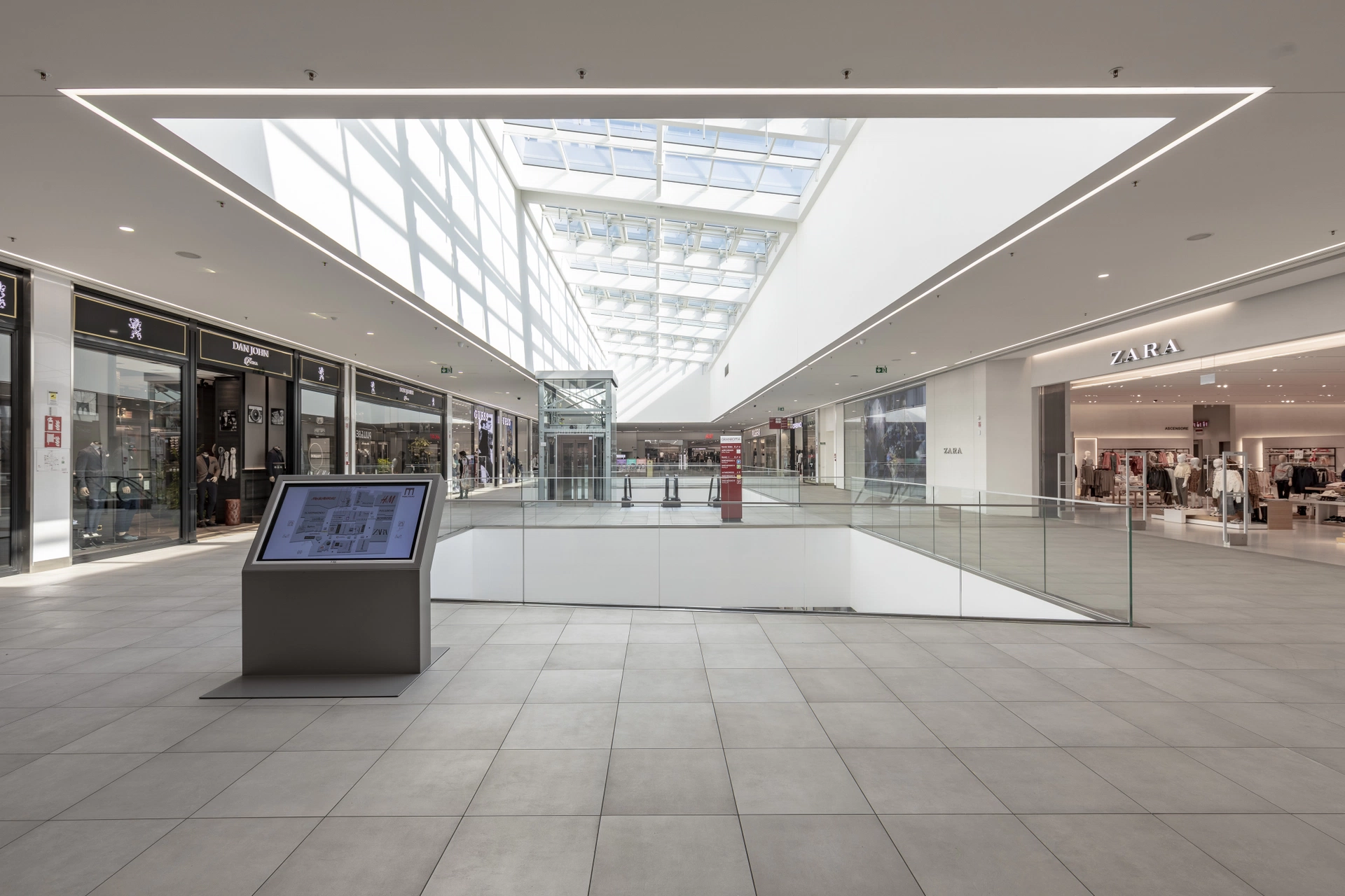 Gran Roma shopping center | Florim