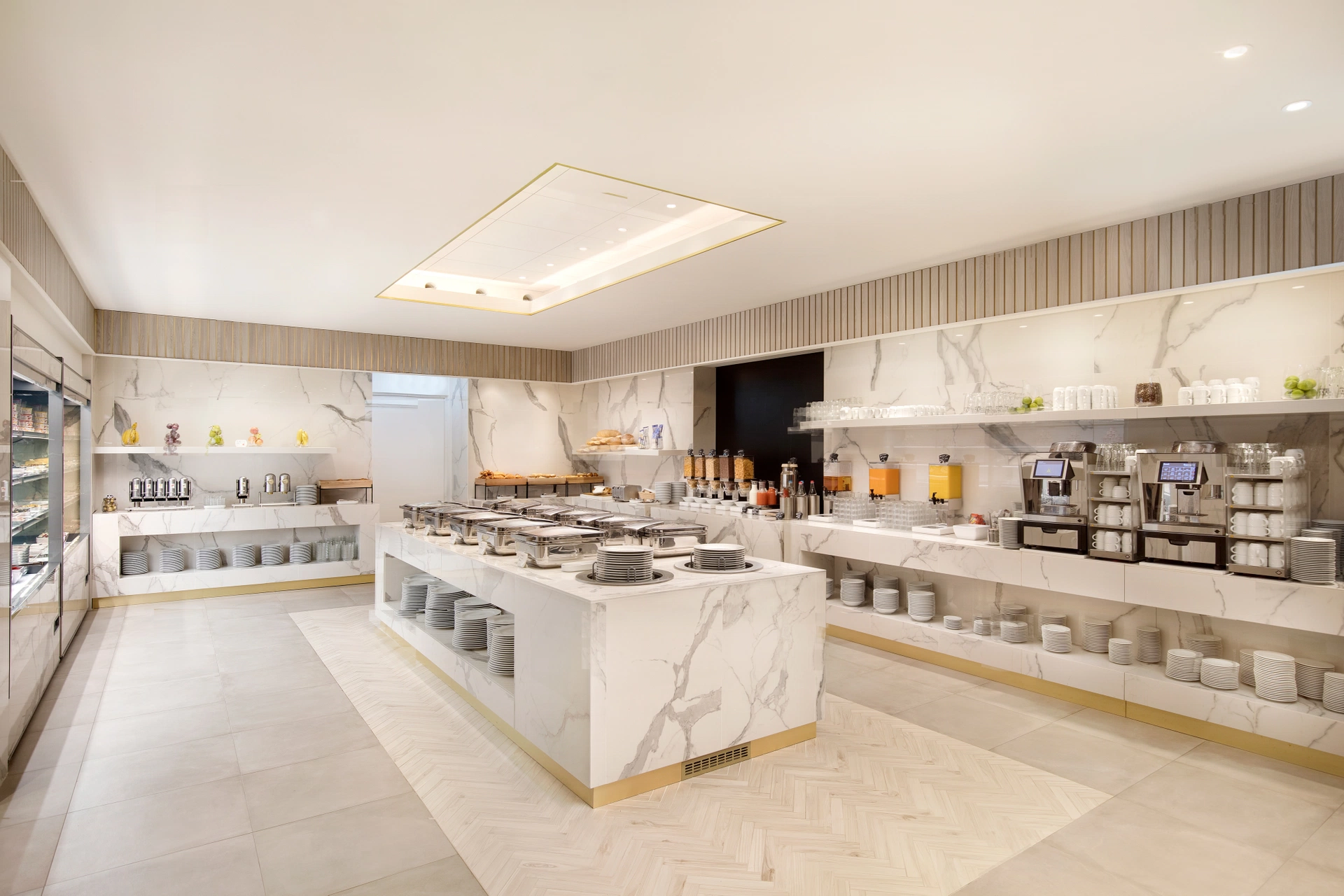 Crowne Plaza Zurich Hotel | Florim