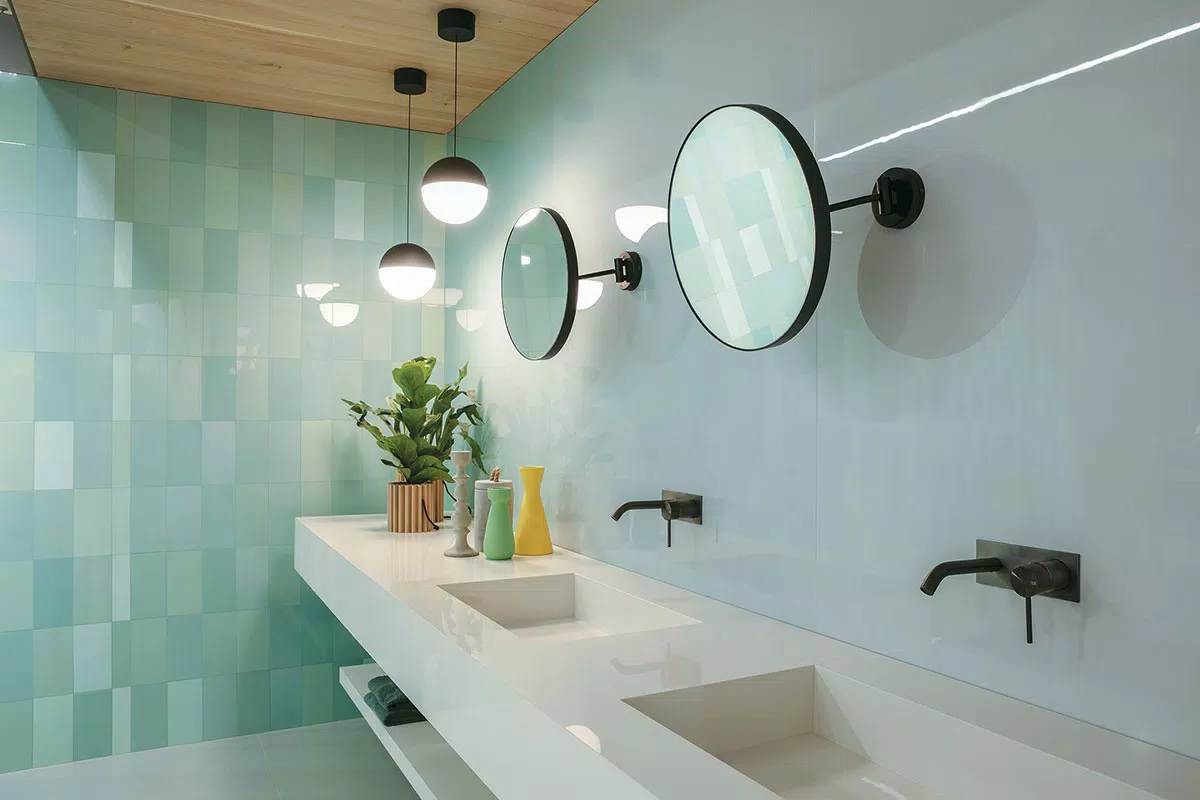 bathroom in neo mint shades